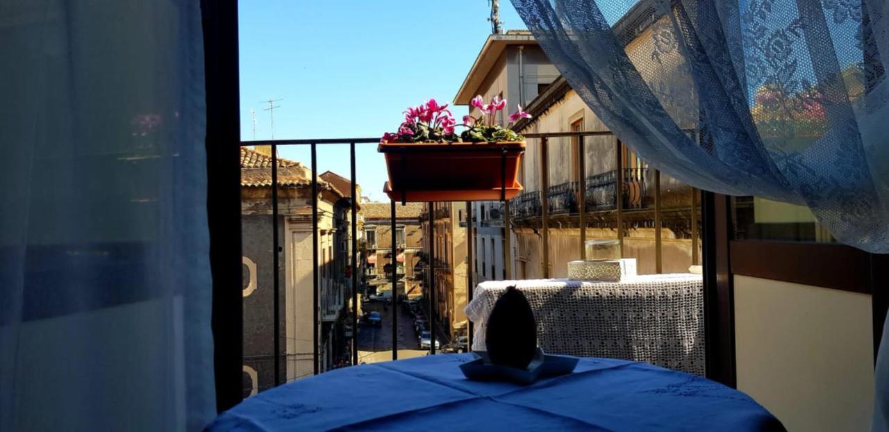Marecla Apartments Catania Bagian luar foto