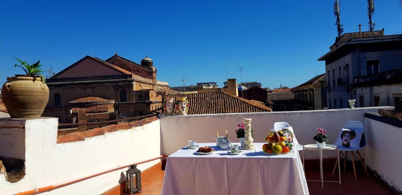 Marecla Apartments Catania Bagian luar foto