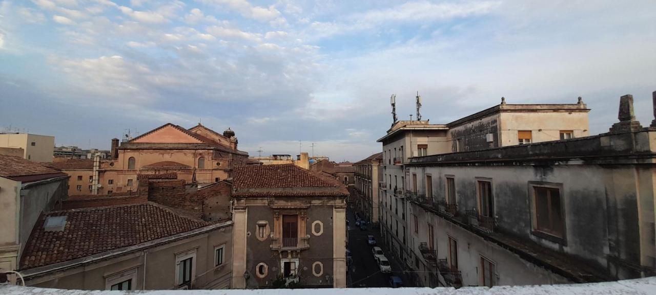 Marecla Apartments Catania Bagian luar foto